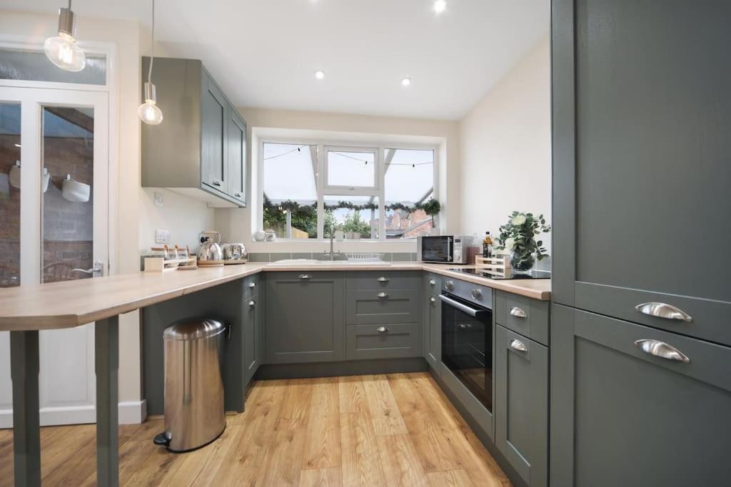 Picturesque Victorian Apartment